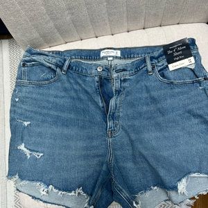 Abercrombie High Rise Mom Short, Curve love, size 34 / 18